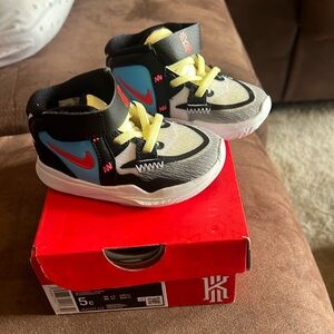Nike Toddler Kyrie Infinity SE